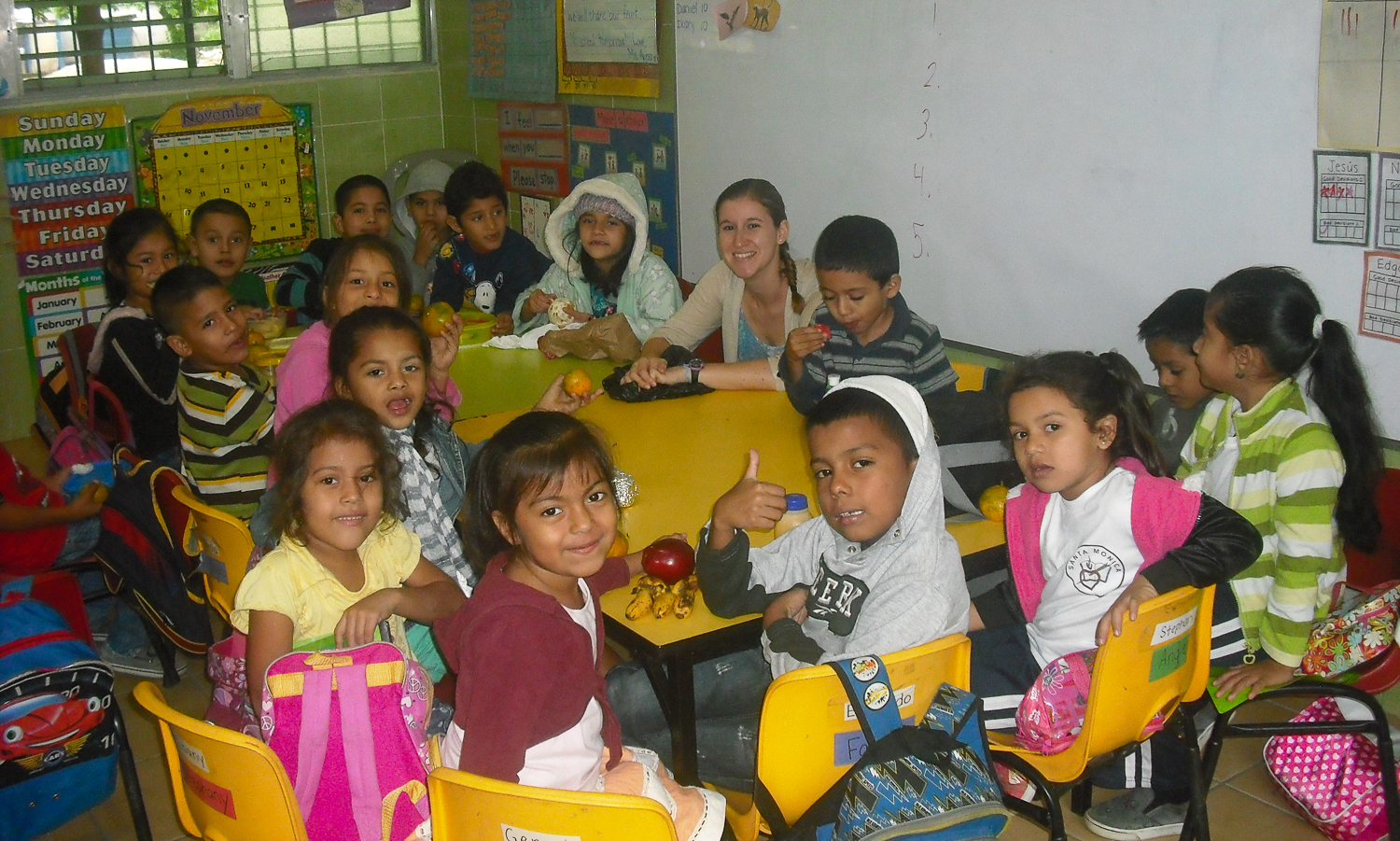 Alyssa Baumgarten with a class of students in Honduras